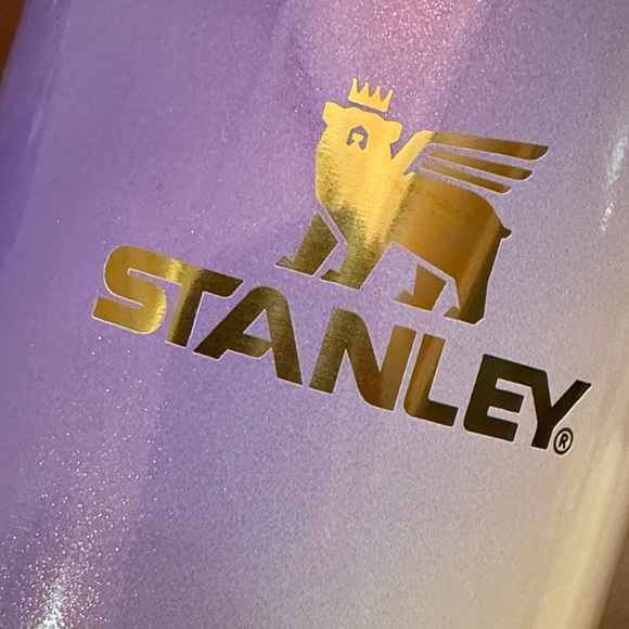 NWT Stanley Wicked Exclusive 30oz FlowState Tumbler Glinda pastel Shimmer RARE - Picture 5 of 12